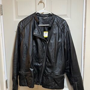 Jou Jou Black Lightweight Shirt Jacket Asymmetrical Design